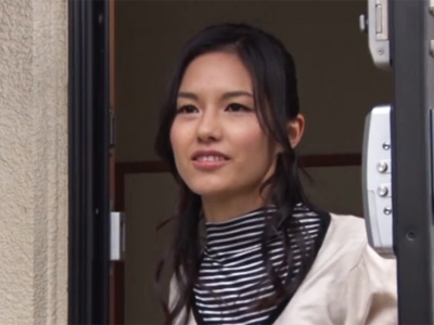 昔は優しかったのにスッカリ変わってしまった元上司にヤラレる人妻