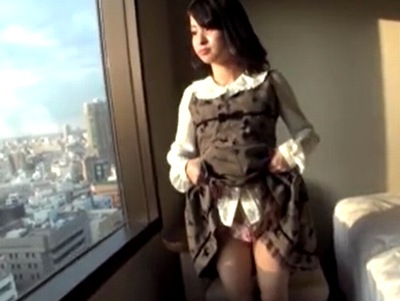 「あ～～だめだめダメッ」童顔な見た目によらず乳首を摘ままれただけで感じる敏感素人