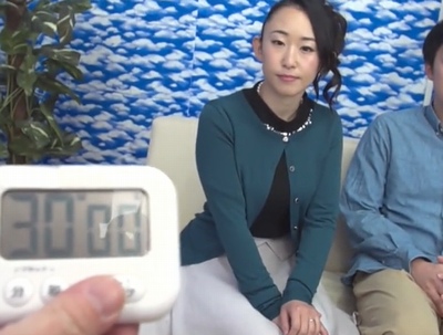 「ママが逝かせてあげる///」仲の良い母子が30分ミッションで近親交尾