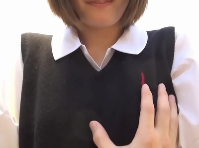 肌の張りがガチ10代！！！男もあまりに気持ち良くて暴発する名器JKとラブホ円光