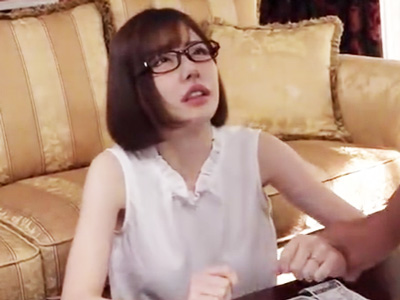 「お義父さん‥中はだめぇ！」暇さえあれば息子の嫁に種付けレ●プするクズな義父
