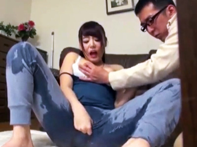 尋常じゃないほど敏感で全身性感帯の爆乳美女と潮まみれのグッチョグチョSEX！