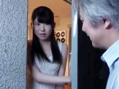 隣人の女子大生に媚薬を盛って忍び込みレ●プするおっさん