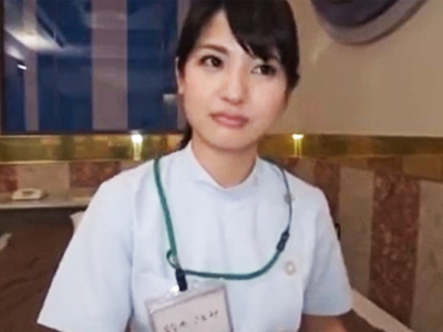 可愛くて巨乳の歯科衛生士さんをホテルに連れ込みハメ撮りハメ性交！
