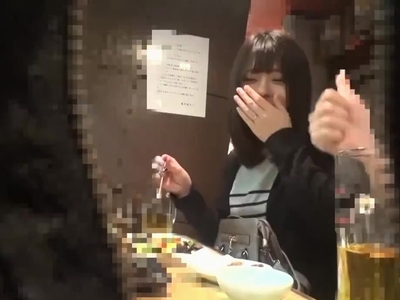 一人飲みしてた素人妻をナンパ→その日のうちにラブホ不倫ｗｗｗｗｗ